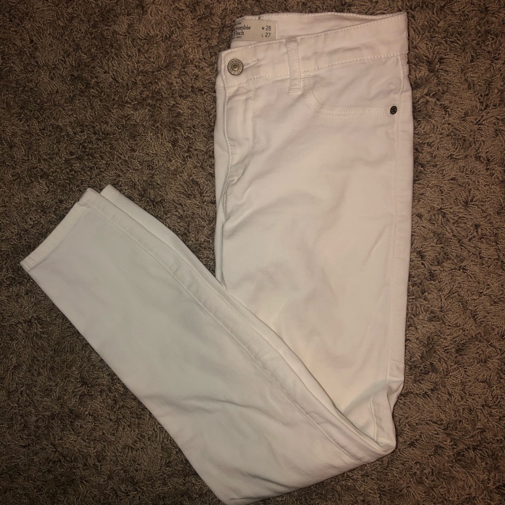 Abercrombie & Fitch Women's White Skinny Jeans